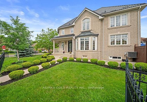 4th image of 39 Trailhead Cres