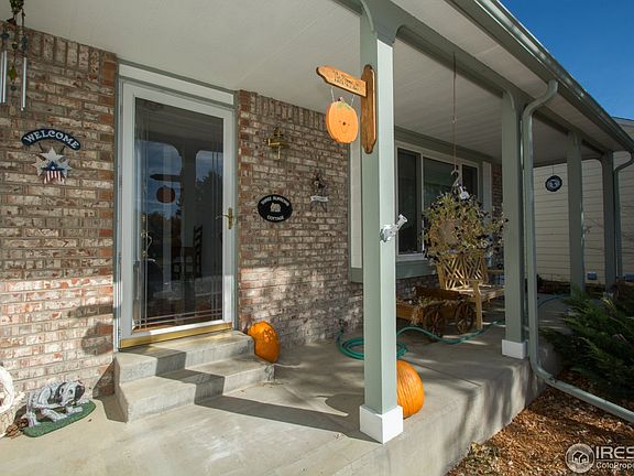 3rd image of 3159 N Oak Cir