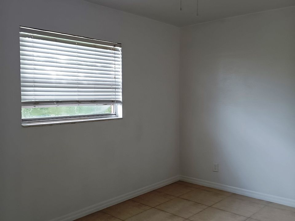1st image of 746 Michigan Ct APT 3-1