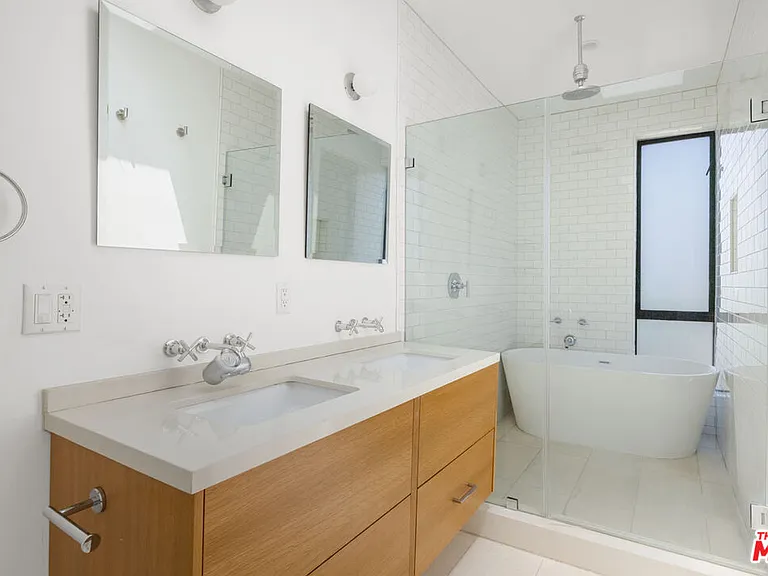 1411 Roca Ln — Photo 14