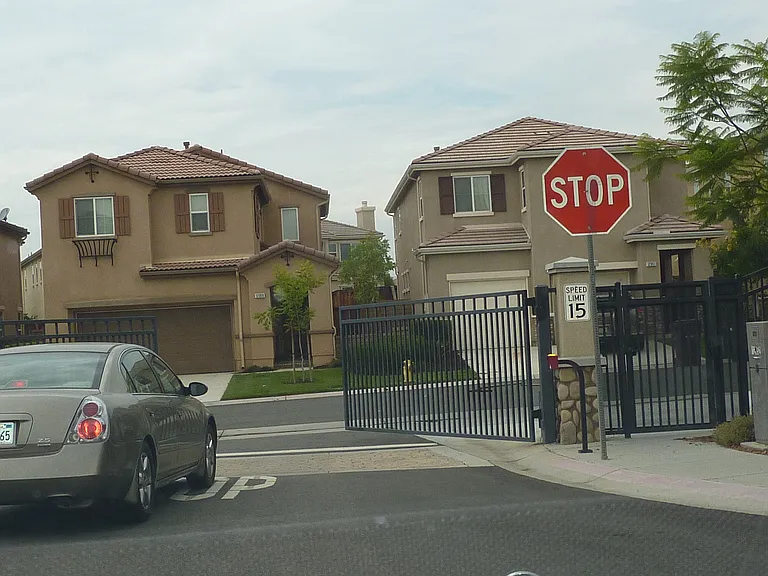 27090 Dolostone Way — Photo 14