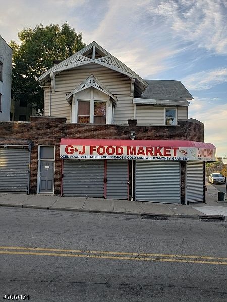 1st image of 58 N Grove St #64