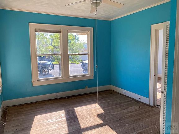 2nd image of 4628 Avenue O