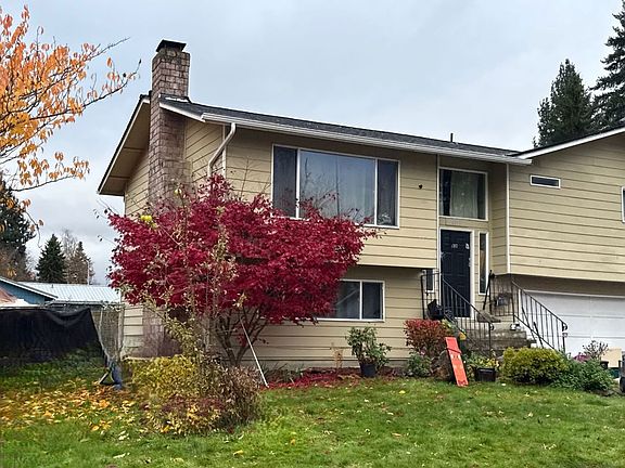 3rd image of 6128 60th Pl NE