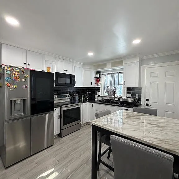 22 Irving Pl #1 — Photo 3