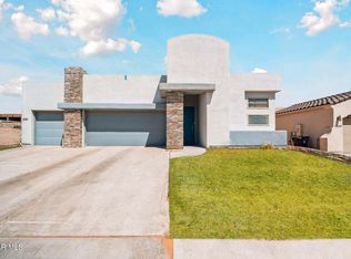 1091 Iron Hill Ave, Santa Teresa, NM 88008