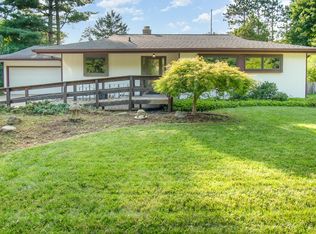 4015 Washington St, Midland, MI 48642