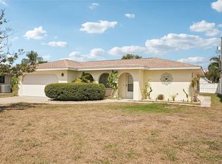 1741 Bayonne St, Sarasota, FL 34231