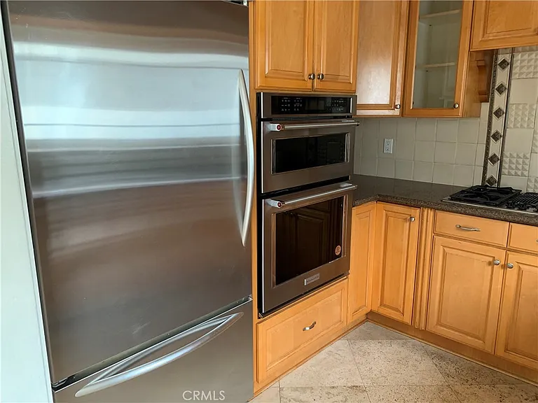 425 S Catalina Ave #4 — Photo 5