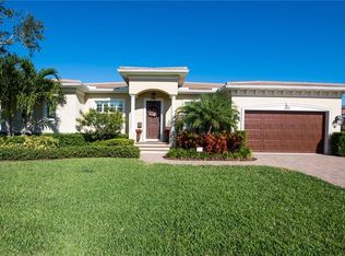 365 Belleair Dr NE, Saint Petersburg, FL 33704