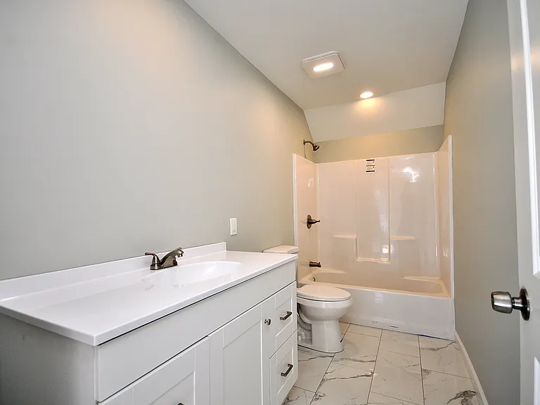 309 Main St — Photo 19