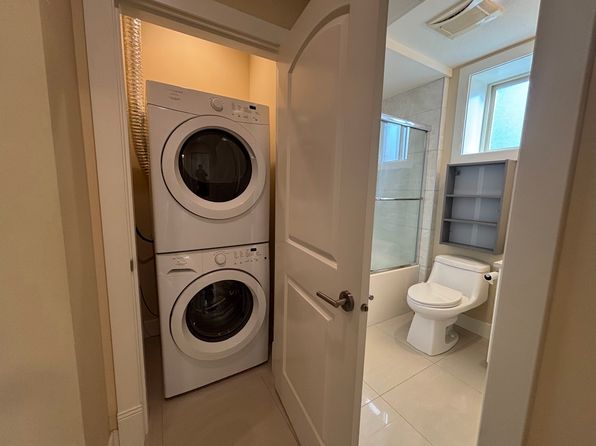 2 bedroom rental in Burnaby — photo 12
