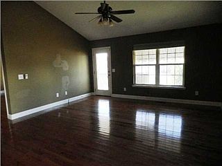 2nd image of 1214 Brookfield Ct NE
