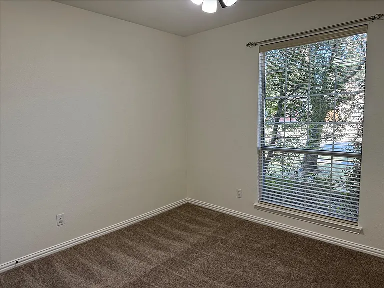 1612 Sweetbay Dr — Photo 15