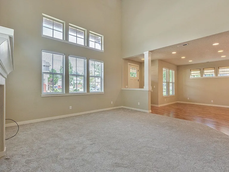 16928 SW 136th Ave — Photo 5