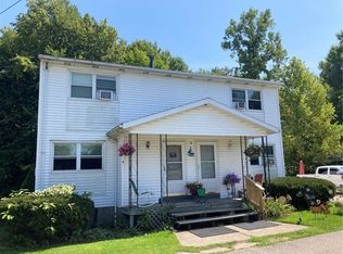 5620 E Lake Rd, Erie, PA 16511