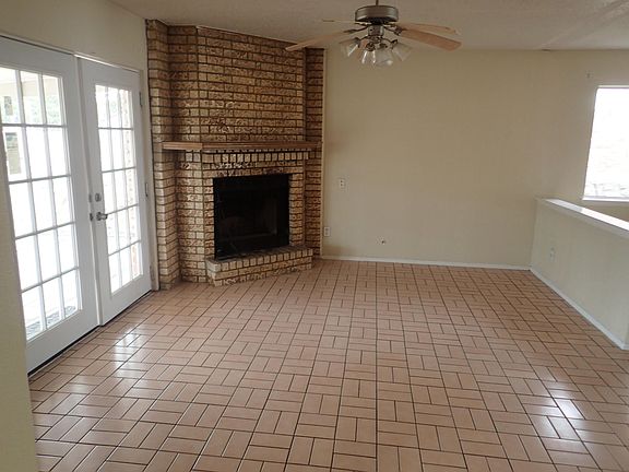 5th image of 2505 Penwood Dr