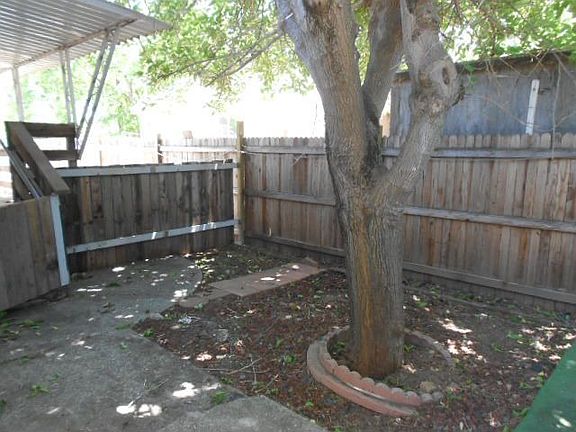 2nd image of 3657 Cypress St