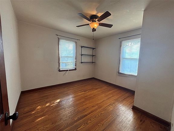5th image of 7436 Chandler Ave