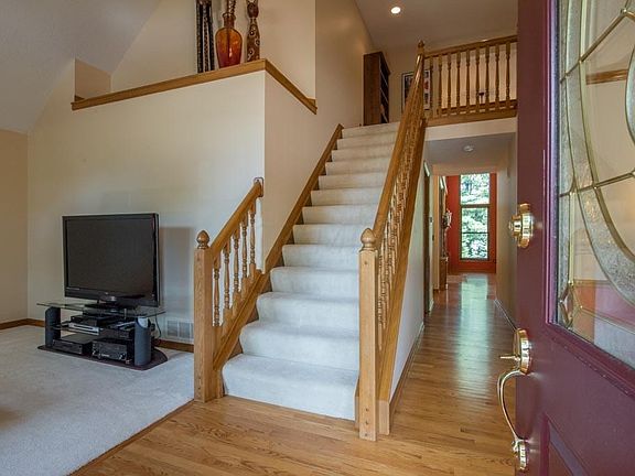 3rd image of 6250 Wexford Woods Dr