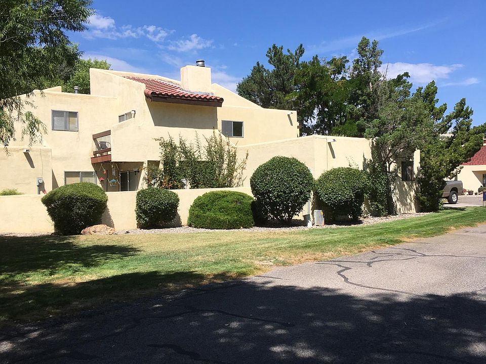 1st image of 601 Cottonwood Ct SE