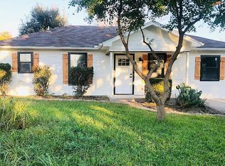 308 Smith St, Bonham, TX 75418
