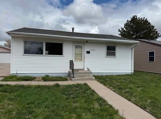 1423 7th Ave, Holdrege, NE 68949