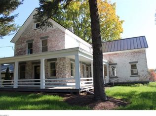 10924 North St, Garrettsville, OH 44231