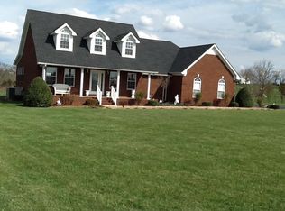76 Morgan Rd, Lafayette, TN 37083
