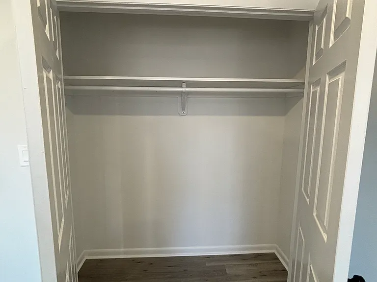 1036 Chancellor Ave #6 — Photo 11