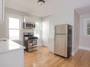 40 Melbourne St #3, Dorchester Center, MA 02124