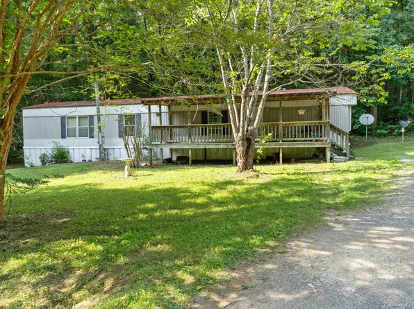 207 Curtis Dr NW, Charleston, TN 37310