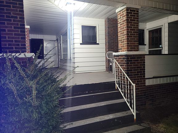2nd image of 232 S Schenley Ave