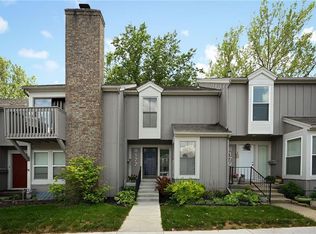 8177 Monrovia St, Lenexa, KS 66215