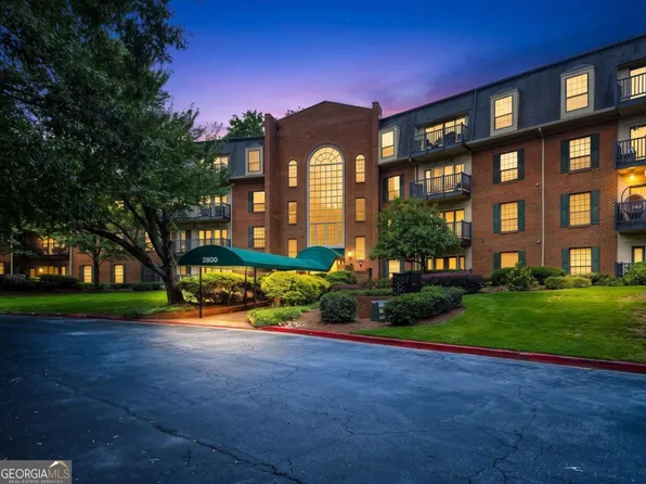 28402 Plantation Dr NE, Atlanta, GA 30324