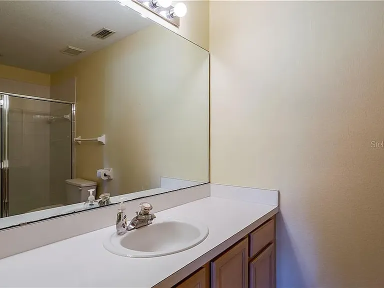 1748 Hunters Greene Ct — Photo 8