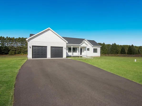 1794 Mary Lou Mnr, Interlochen, MI 49643