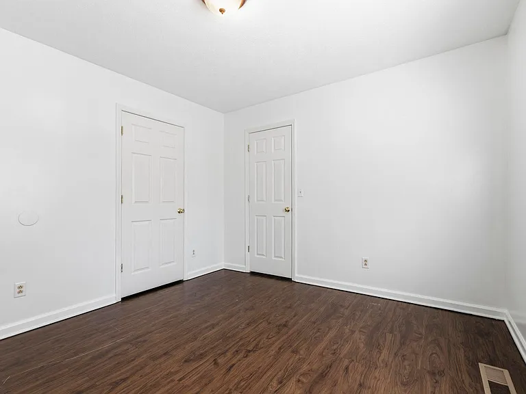 114 Sequoyah Dr — Photo 12