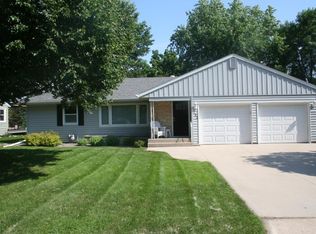 722 Phelps St, Owatonna, MN 55060