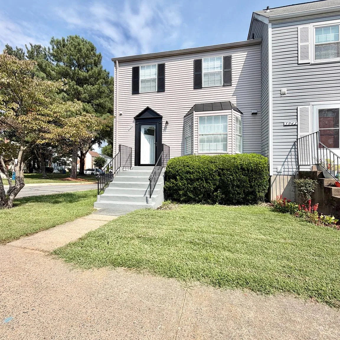 3 bed, 3.5 bath, 1333 sqft, $3,100 — Photo 1