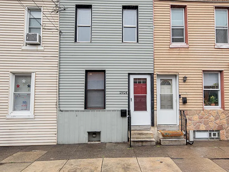 2924 Salmon St — Photo 30