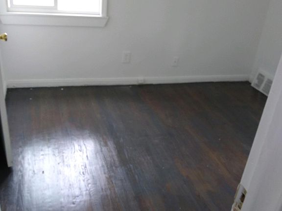 5th image of 9142 Mettetal St