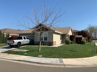 819 Raccoon Valley Dr, Manteca, CA 95336