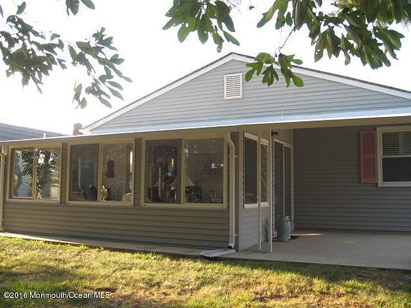 2nd image of 8 Kresson Ct