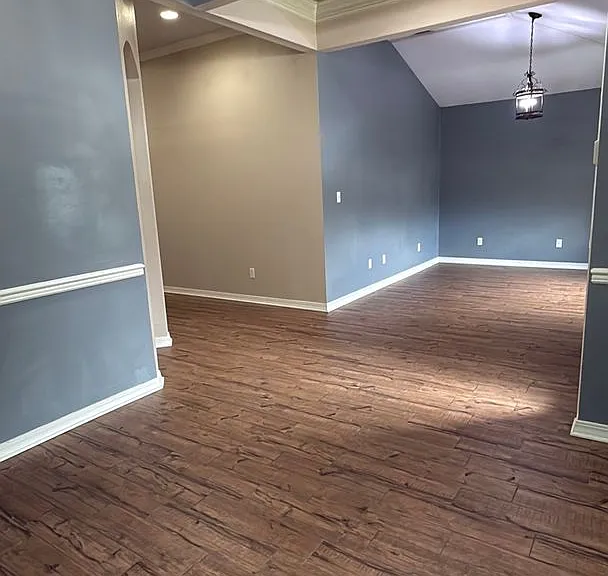 9812 Kings Pointe Dr — Photo 11