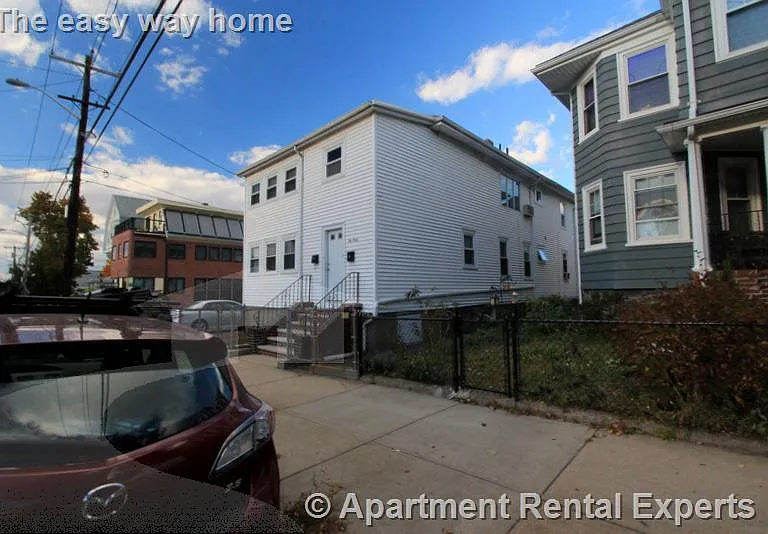 544 Main St #2 — Photo 24