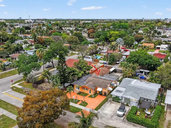 2543 Liberty St, Hollywood, FL 33020