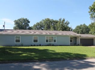 825 W Beech St, Independence, KS 67301