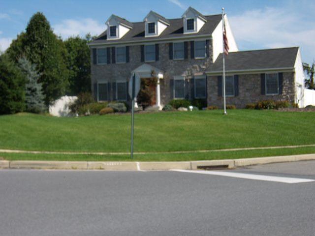 2nd image of 3237 10th St