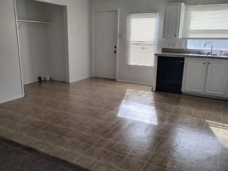11810 Greenglen Dr — Photo 13